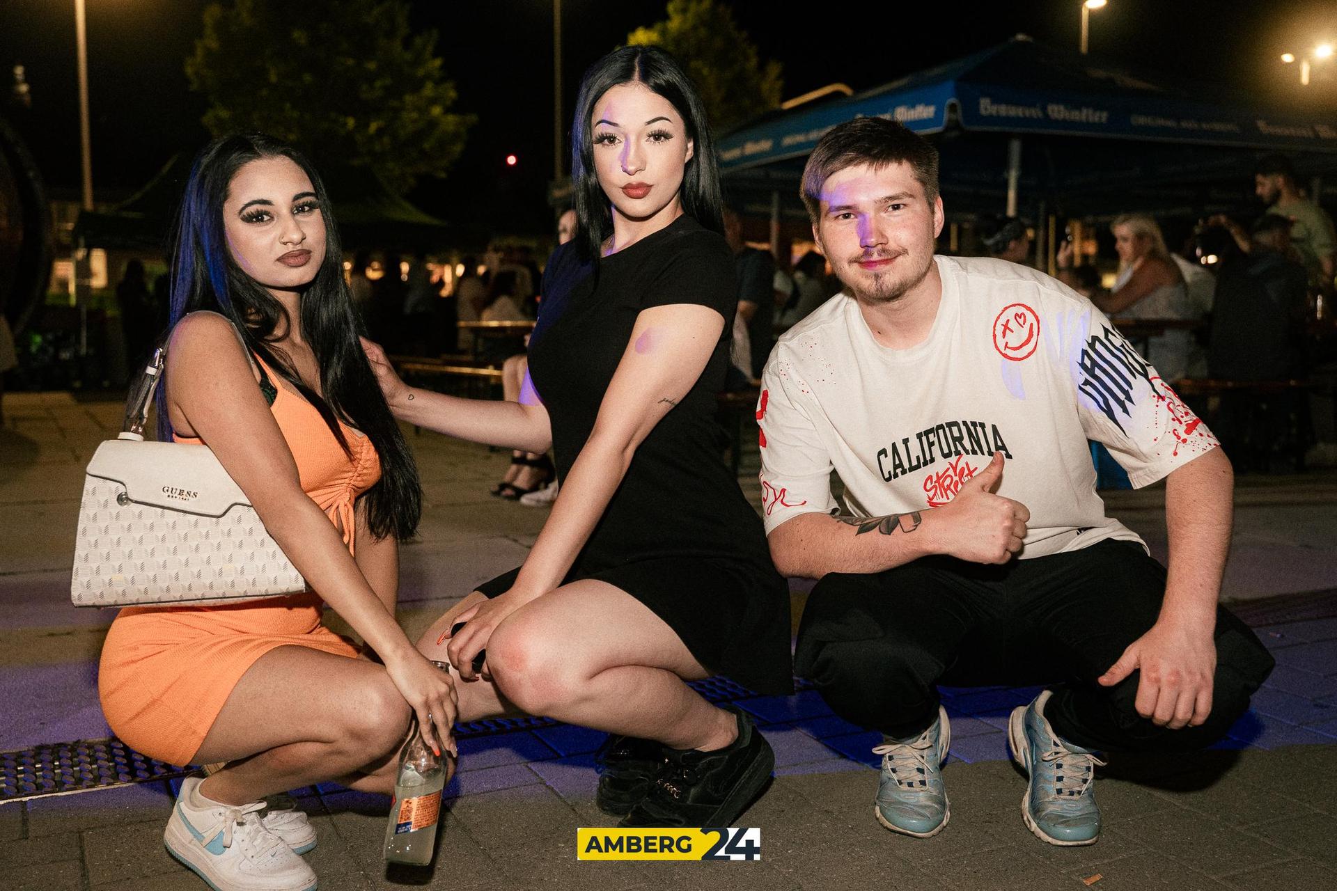 Auf dem Multifunktionsplatz war am Altstadtfest-Samstagabend Party mit DJ Juize angesagt. (Bild: David Mueller)