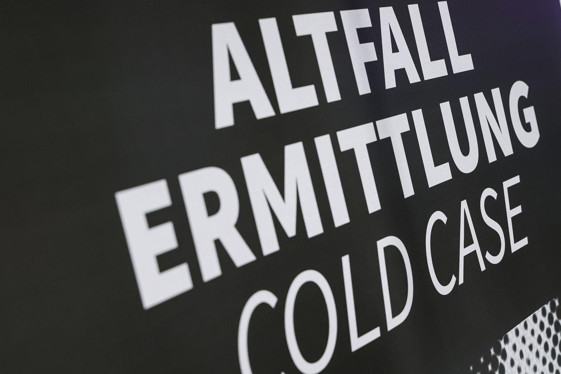 Ein neu formiertes Team soll offene Fragen in dem „Cold Case“ klären. (Symbolbild: Daniel Löb/dpa)