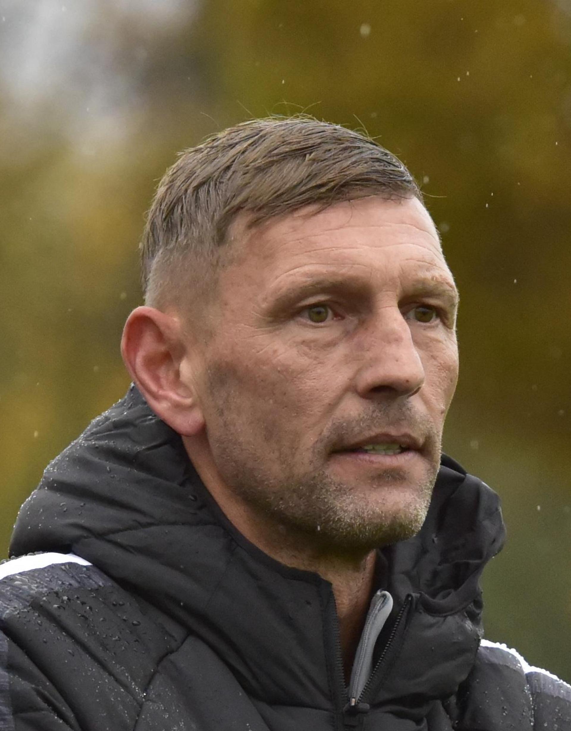 Trainer der Sportfreunde Upo Andreas Scheler kann zwei weitere Neuzugänge im Kader begrüßen. (Archivbild: Hans Mark)
