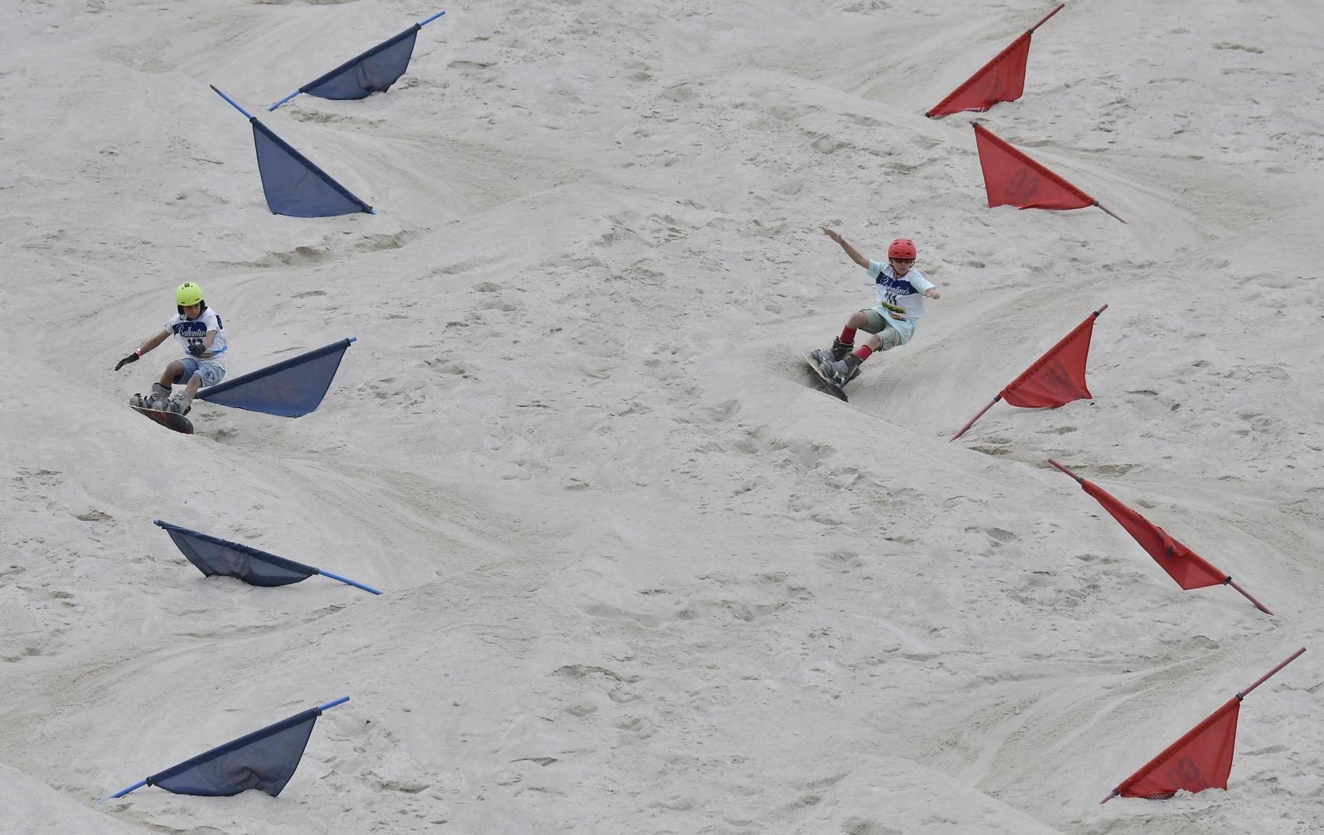 Der Parallel-Slalom war eine Disziplin beim Sandspirit am Monte Kaolino. (Bild: Hubert Ziegler)