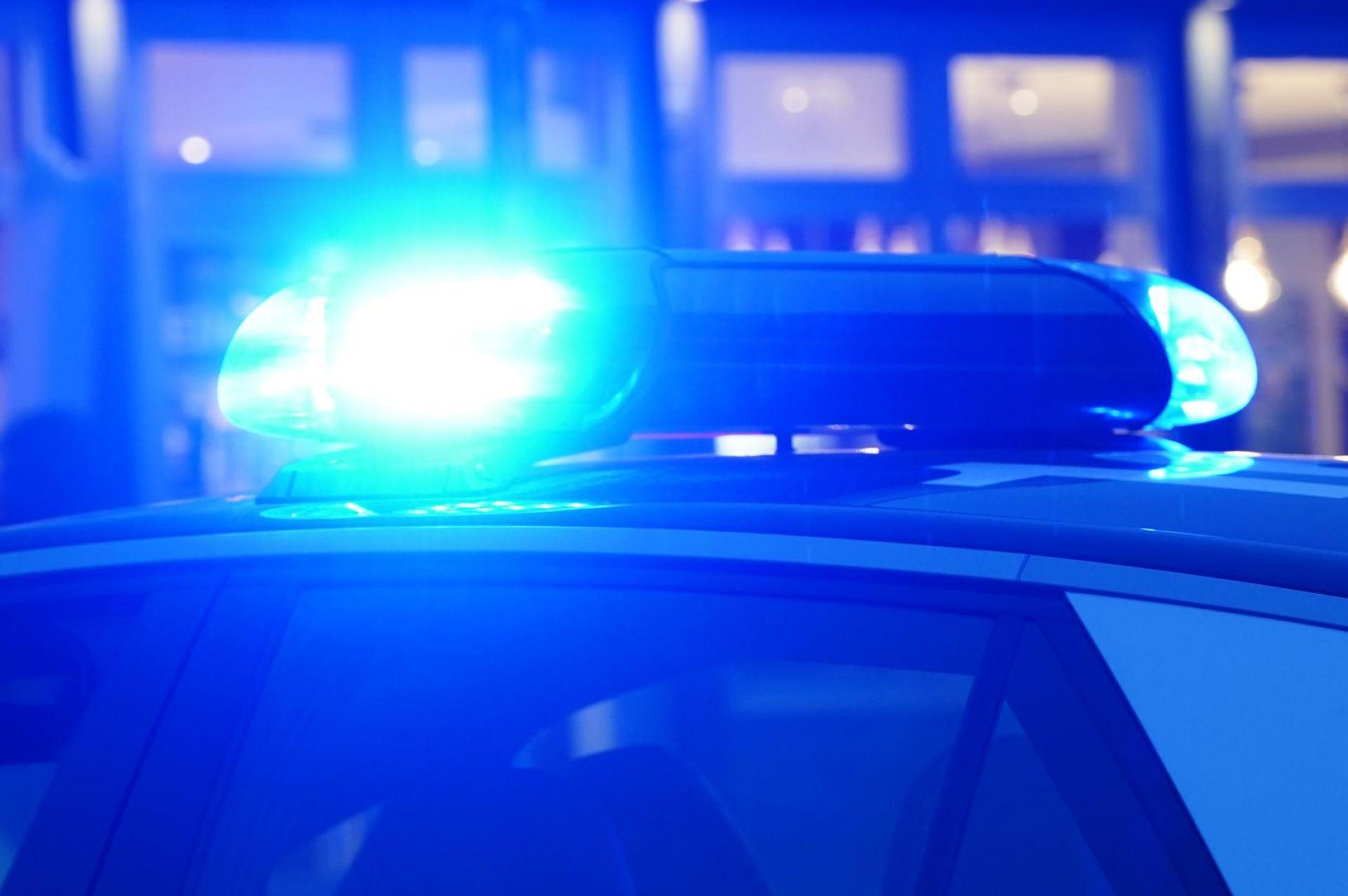 Polizei findet in einem Erlanger Haus ein großes Waffenlager. (Symbolbild)  (Bild: Marcus Brandt/dpa)