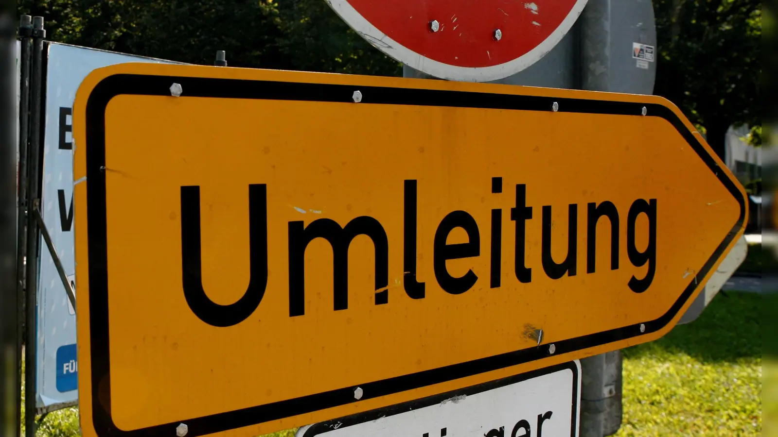 Am Sonntag, 16. November 2025, führt der Martini Markt in Sulzbach-Rosenberg zu Umleitungen im Linienverkehr. (Symbolbild: Angelika Warmuth)