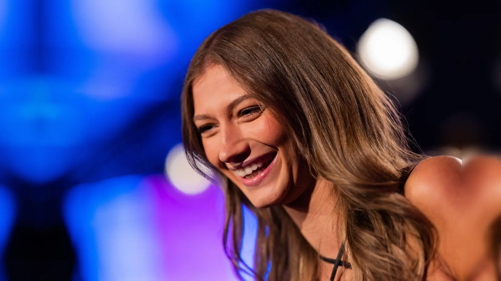 Die Sängerin&nbsp;Leony aus Cham ist in der Jury von The Voice Kids. (Bild: Rolf Vennenbernd/dpa)