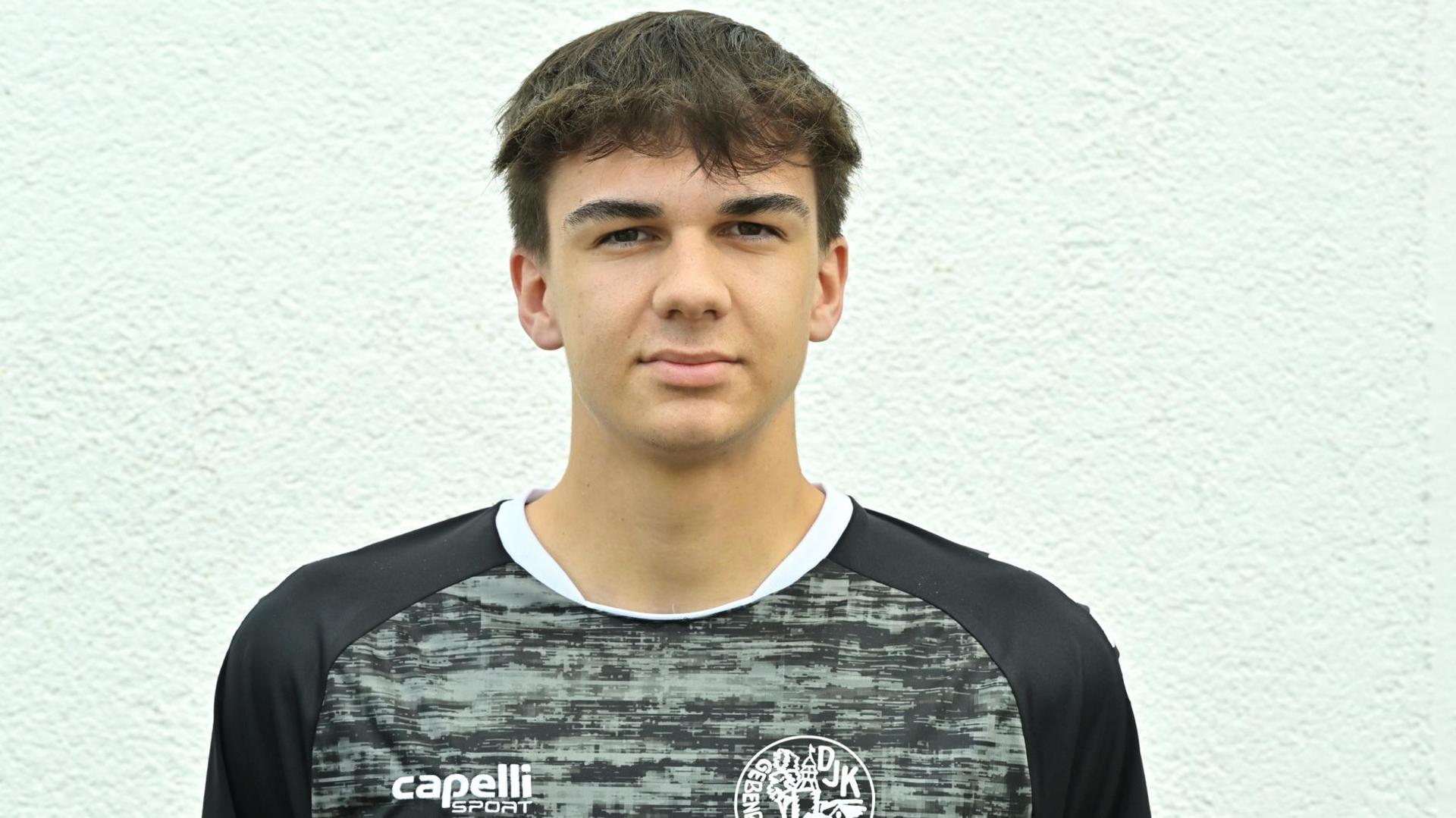 Jonas Obendorfer bleibt der DJK Gebenbach erhalten.  (Archivbild: Hubert Ziegler)