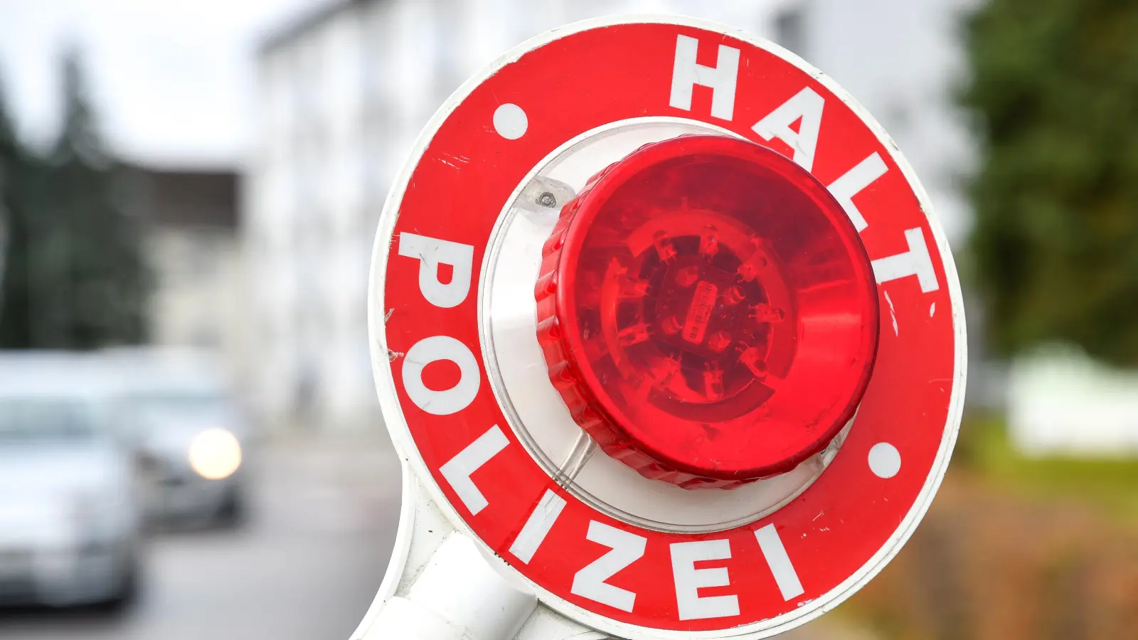 In Amberg wurden zwei Fahrer wegen Alkohol- und Drogenkonsums gestoppt. Ihnen drohen Fahrverbote und Bußgelder. (Symbolbild: Petra Hartl)