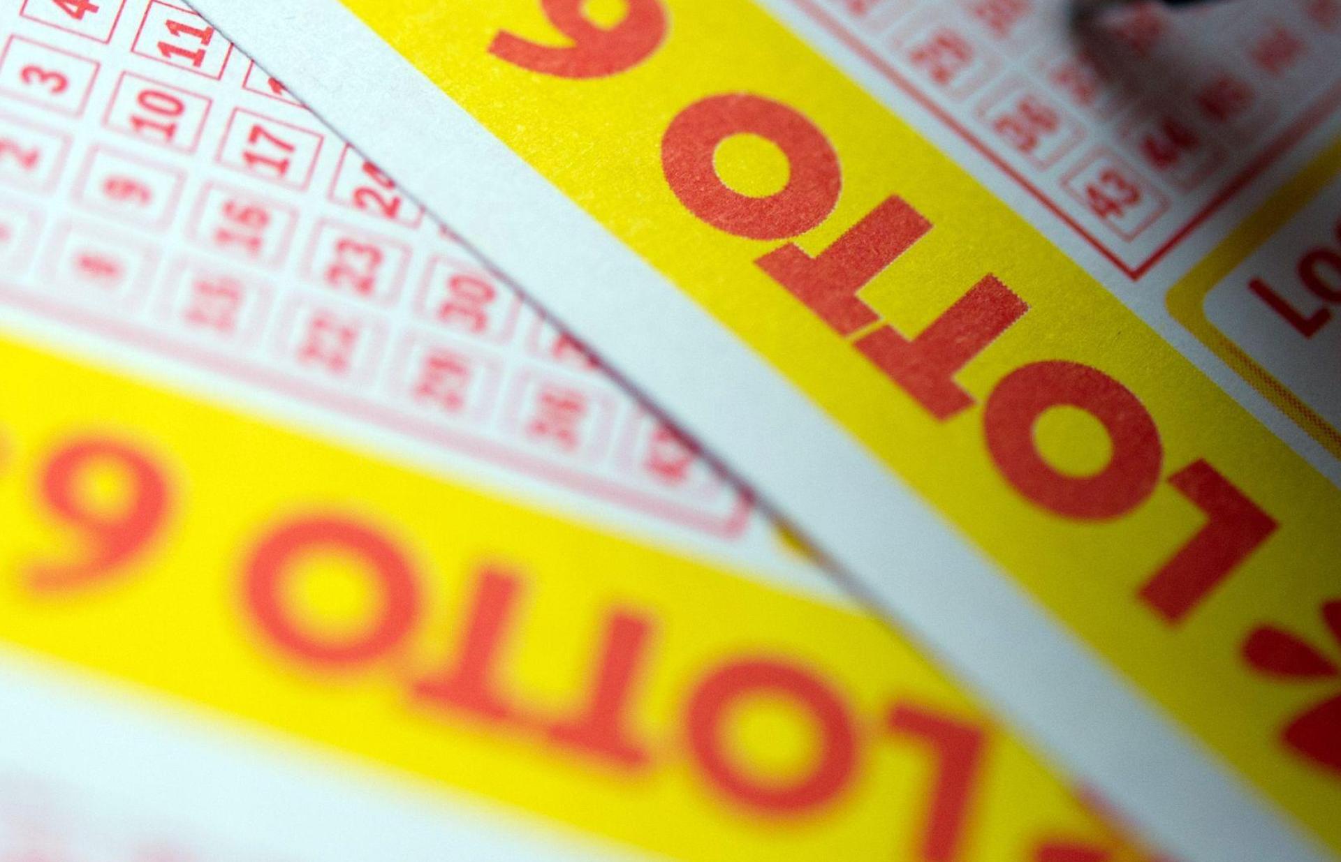 Wieder ein Großgewinn für die Oberpfalz! Die Gewinnklasse 2 fällt beim „Eurojackpot“ vom Dienstag, 21. Juli in den Regierungsbezirk.  (Symbolbild: Inga Kjer/dpa)
