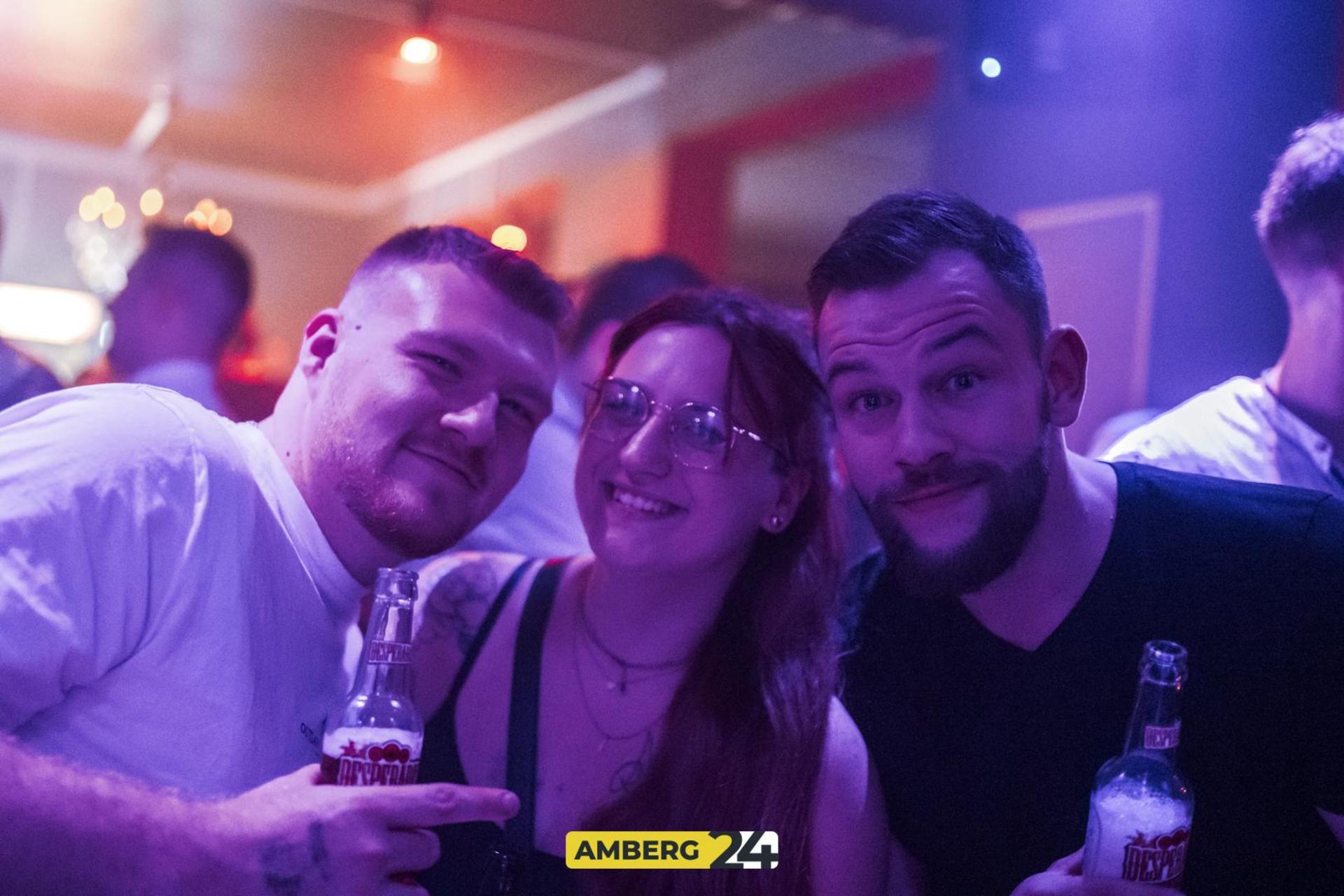 Party am 1. Weihnachtsfeiertag im Happy Rock.  (Bild: Martin Sponsel)