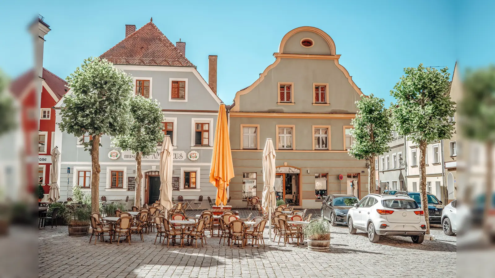 Am Wochenende sollte die Amberger Altstadt möglichst autofrei sein. Zahlreiche Straßen und Plätze, wie hier der Salzstadelplatz, werden gesperrt sein. (Archivbild: Stadt Amberg)