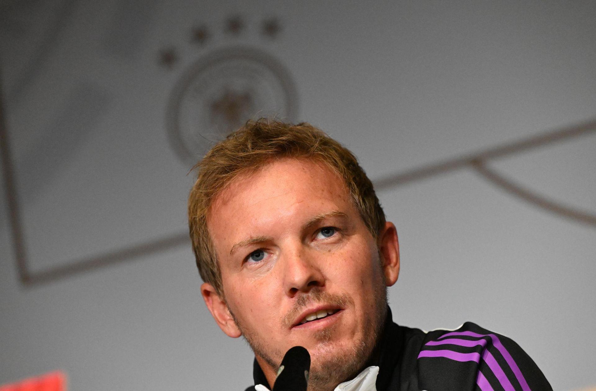 Job-Sorgen? Nein, sagt Julian Nagelsmann. (Bild: Federico Gambarini/dpa)