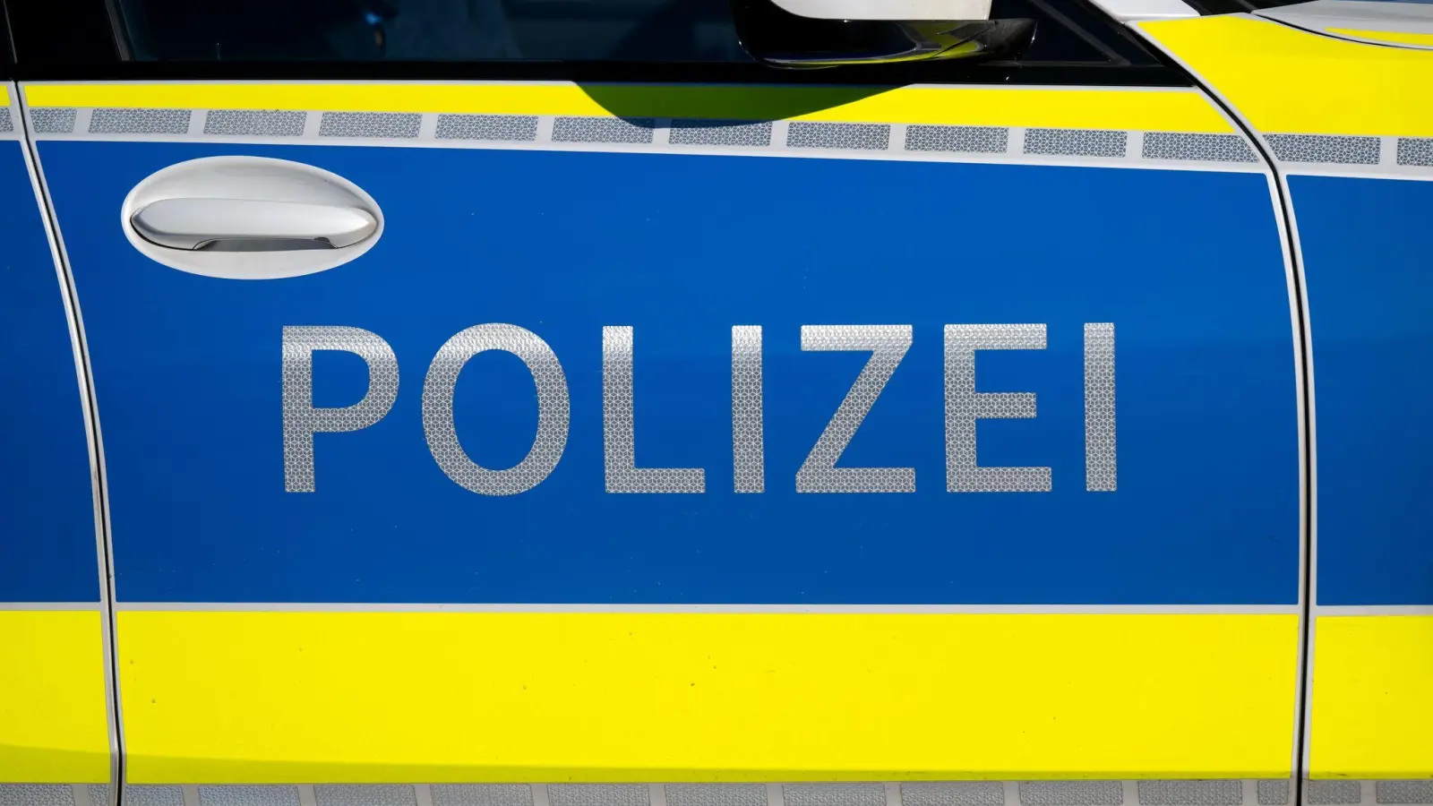 In Hersbruck wurde eine Frau in einer Fußgängerunterführung sexuell belästigt. Die Polizei sucht nach Zeugen und weiteren Betroffenen. (Symbolbild: Sven Hoppe/dpa)