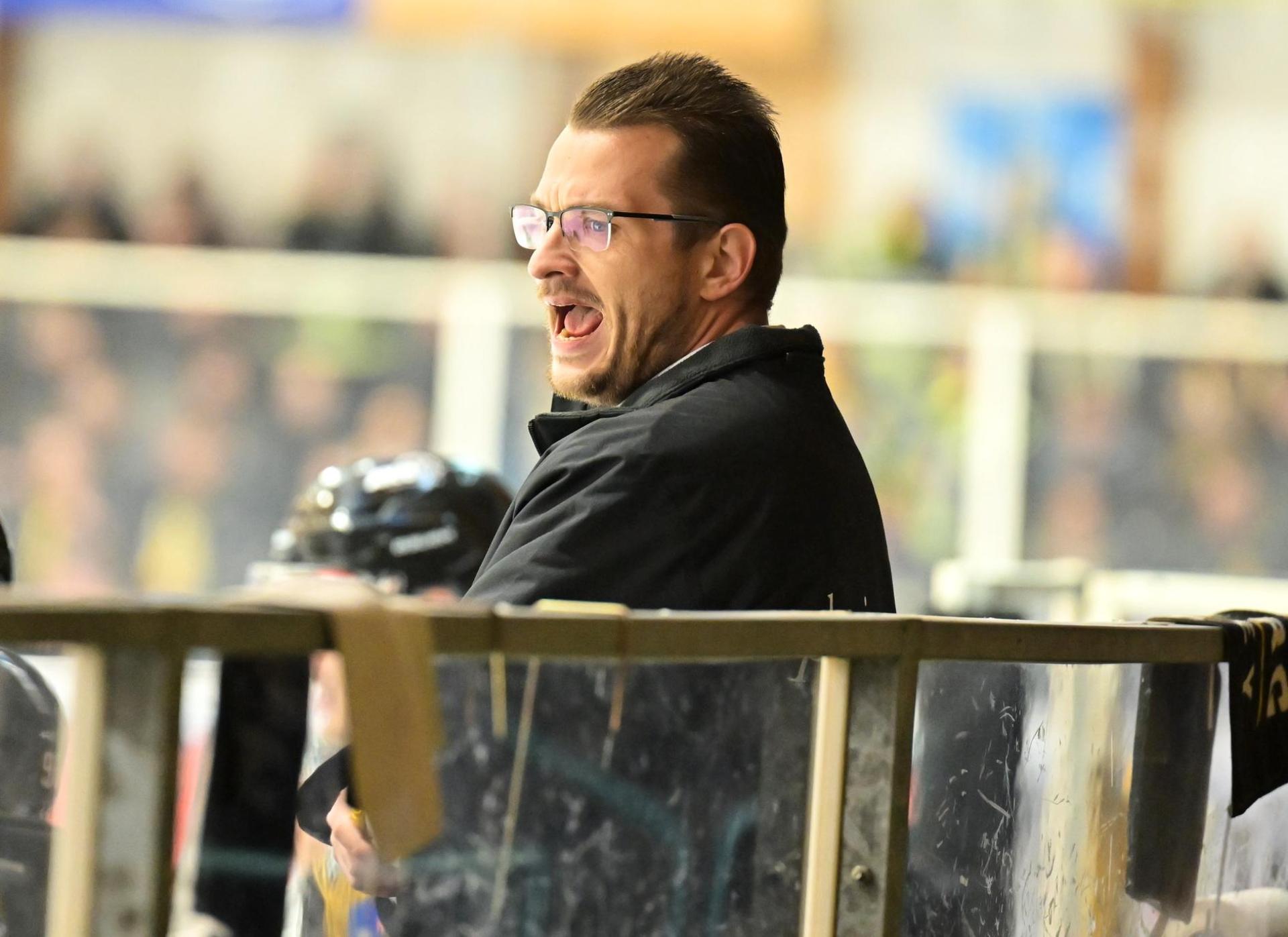 Jan Bönning ist nicht mehr Trainer beim ERSC Amberg. (Bild: Hubert Ziegler)