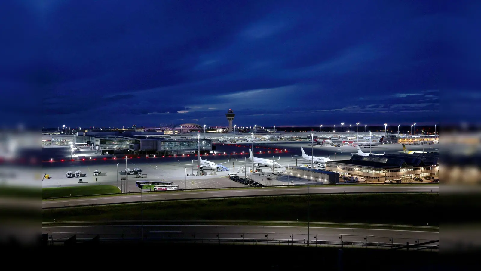 Die Hintergründe des Vorfalls waren zunächst noch unklar. (Symbolbild: Karl-Josef Hildenbrand/dpa)