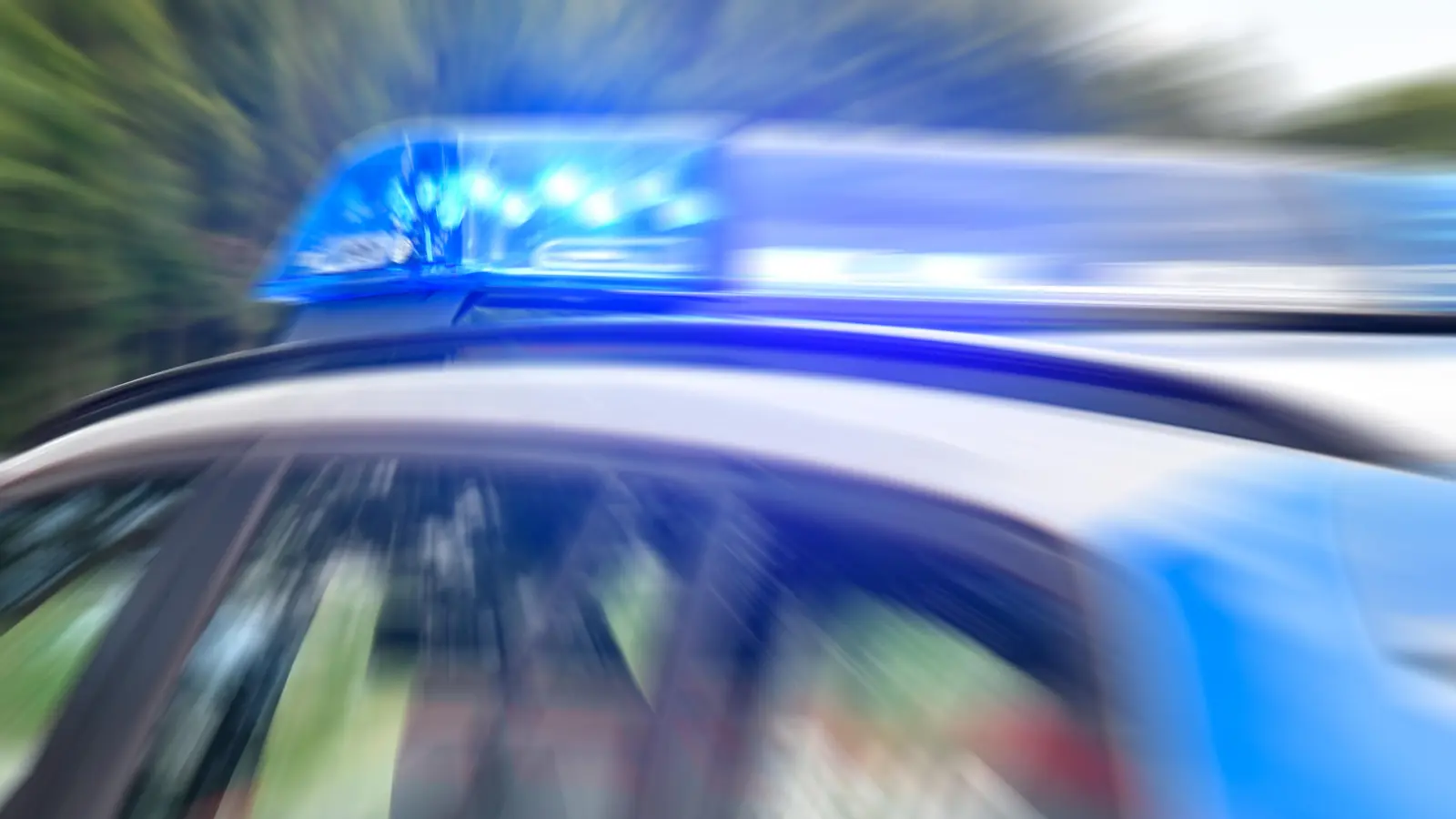 Weil er bei einer Polizeikontrolle drogentypische Auffälligkeiten zeigte, war für einen Verkehrsteilnehmer am Donnerstagnachmittag die Fahrt in der Postheimstraße in Neuhaus an der Pegnitz beendet. (Symbolbild: Petra Hartl)