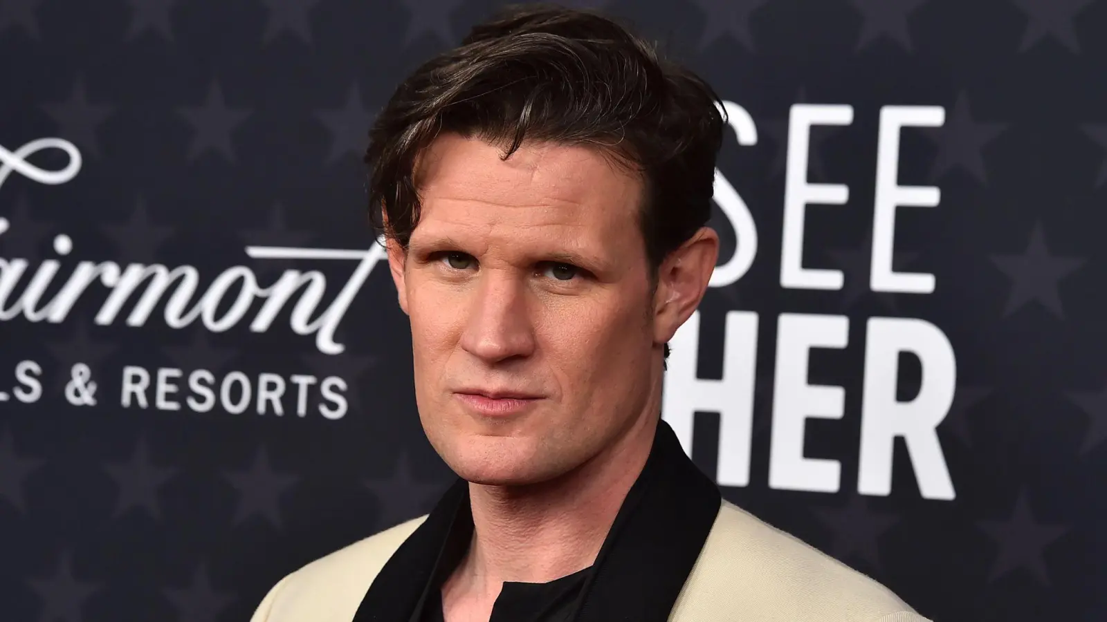 Matt Smith spielt neben Ryan Gosling und Mia Goth im neuen „Star Wars“-Film. (Archivbild) (Bild: Jordan Strauss/Invision/AP/dpa)