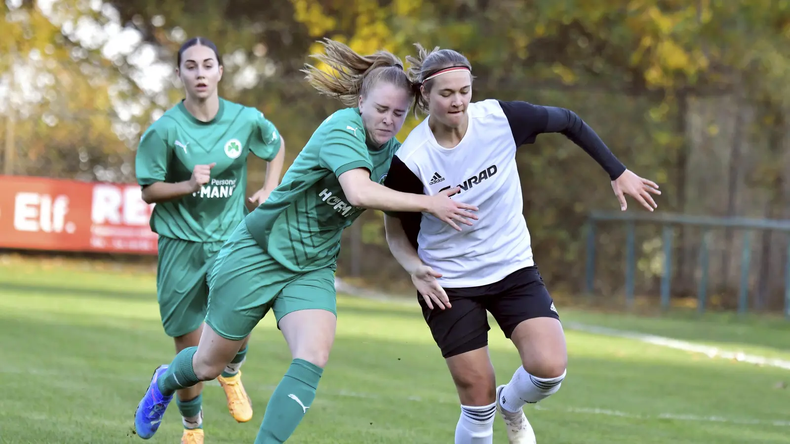 Susanne Stich (rechts) vom TSV Theuern sorgte gegen Würzburg für den wichtigen Siegtreffer. (Bild: Hubert Ziegler)