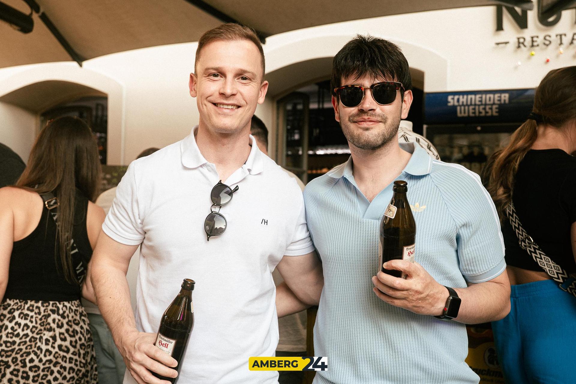 Tanzen und Trinken direkt an der Vils konntet ihr am Notstain! (Bild: David Mueller)